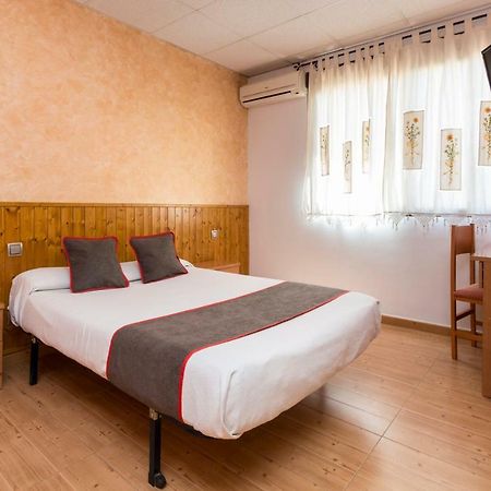 Oyo Hotel Los Alamos ปลาเซนเซีย ภายนอก รูปภาพ