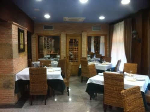 Oyo Hotel Los Alamos ปลาเซนเซีย ภายนอก รูปภาพ